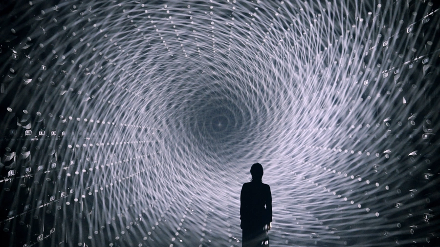 teamLab Borderless Light Vortex