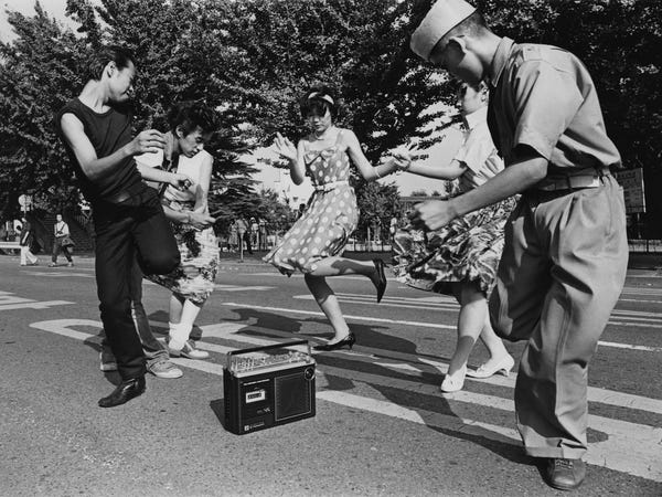 Dancing on the street in Harajuku Dancing on the street in Harajuku
