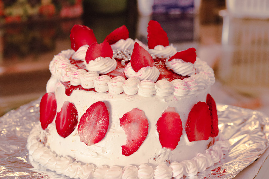 Japanese-Christmas-strawberry-cake japanese christmas cake