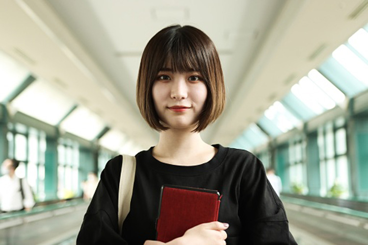 japanese-uni-student-4