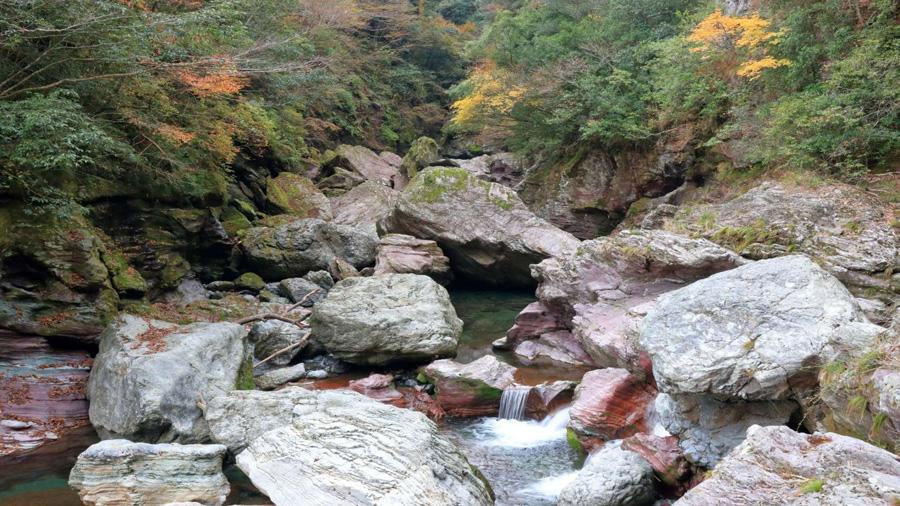 Nakatsu-Gorge