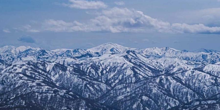 The Peaks of Dewa Senzan