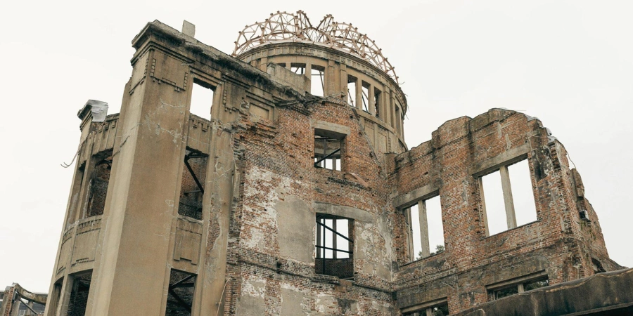Genbaku Dome (Atomic Bomb Dome)/ Hiroshima Peace Memorial