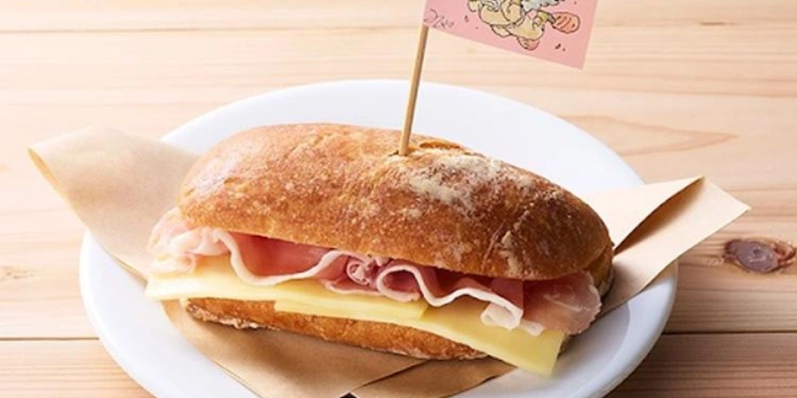 Ham and cheese sandwich