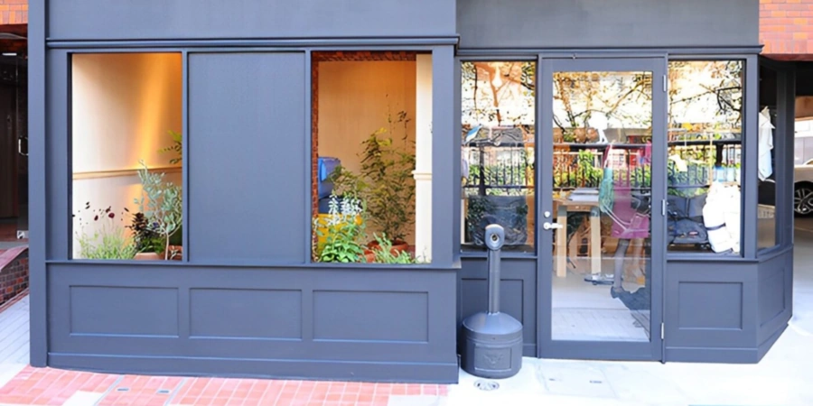 facade of Best Packing designer boutique in Nakameguro