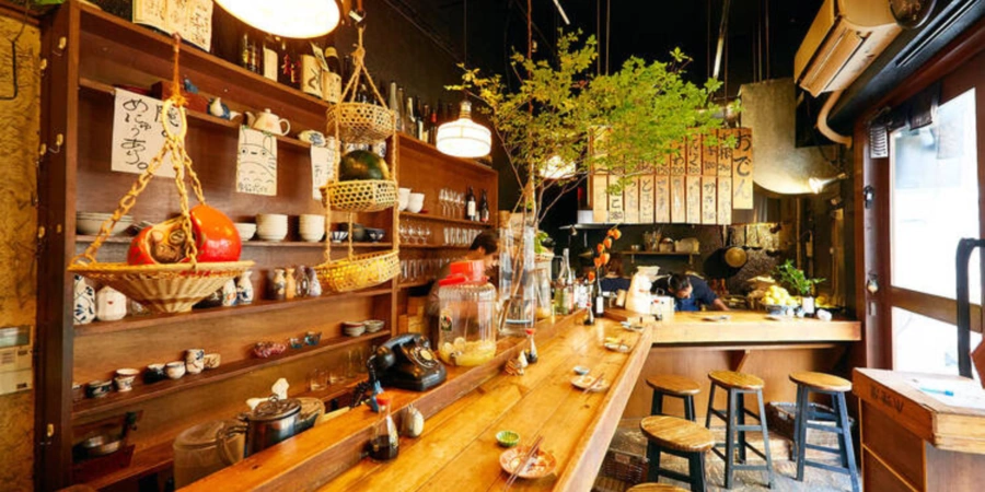 Totorou Nakameguro bar and kitchen