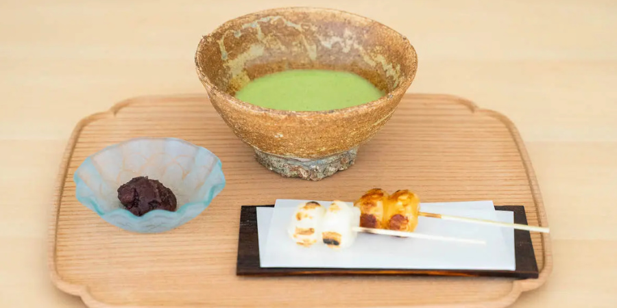 Traditional Japanese tea and dango from Amijima Chaya 