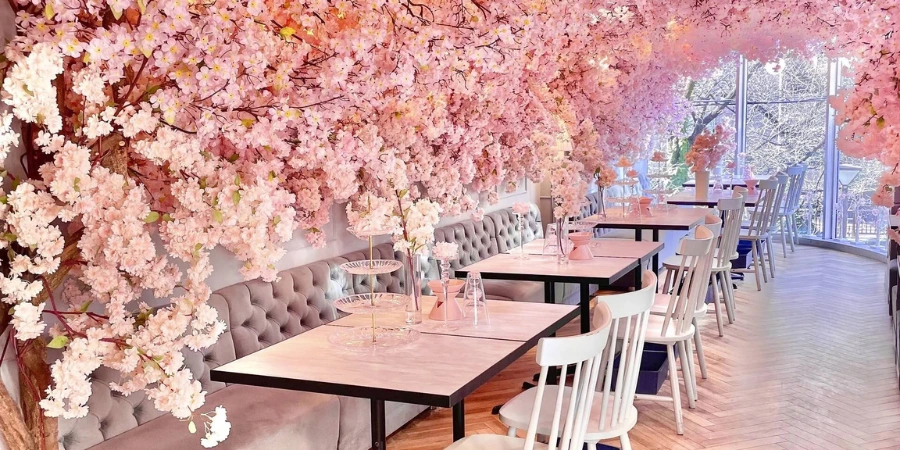 Cherry blossom (sakura) decoration in Haute Couture Cafe (Japan)