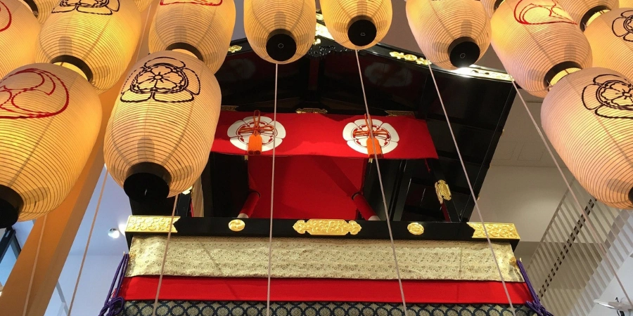 entrance of the Kanji Museum and Library in Gion, showcasing Japanese lanterns and lights