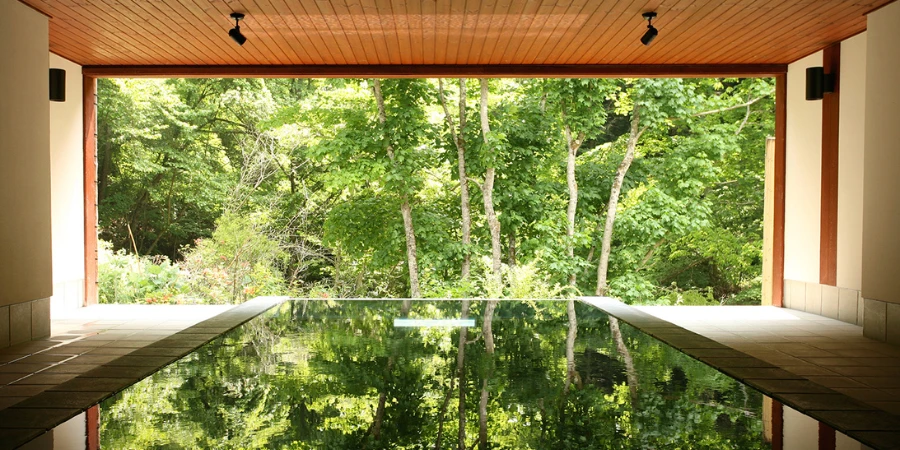 Open Air Public Bath Setsugakka (standing) at Myojinkan