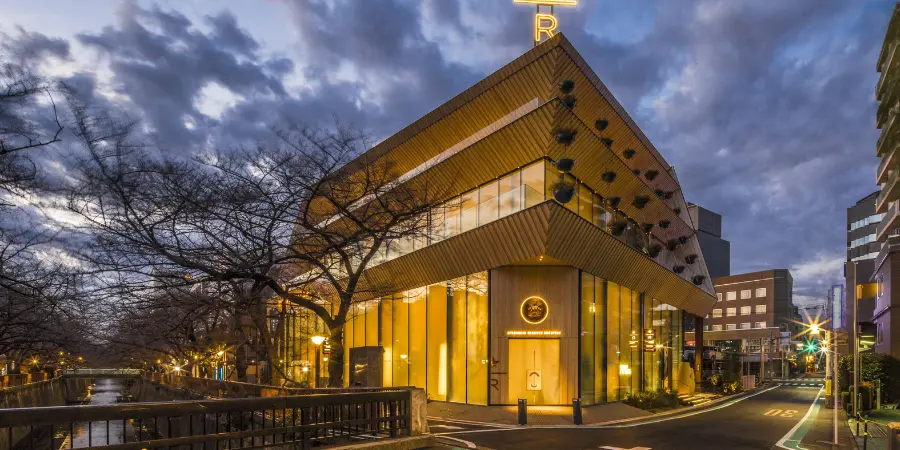 Starbucks reserve roastery in tokyo 
