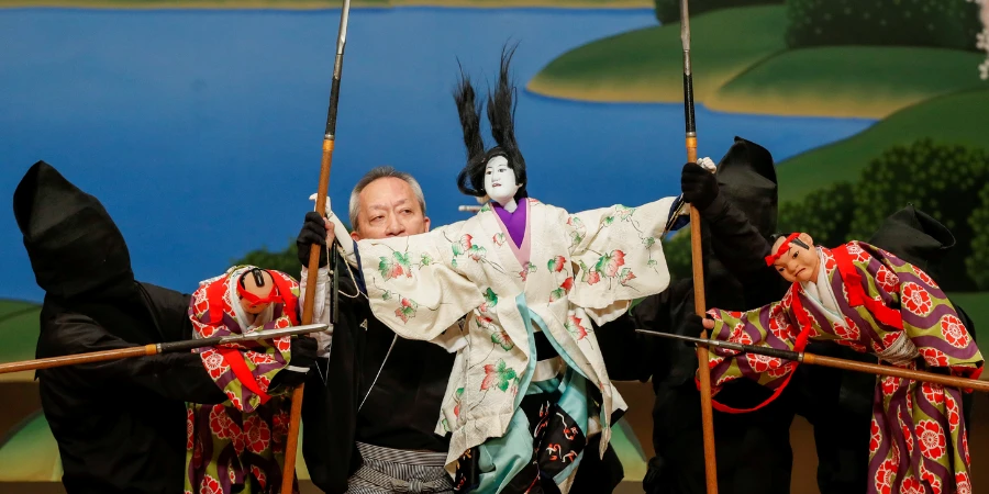 Bunraku, puppet theatre Japan